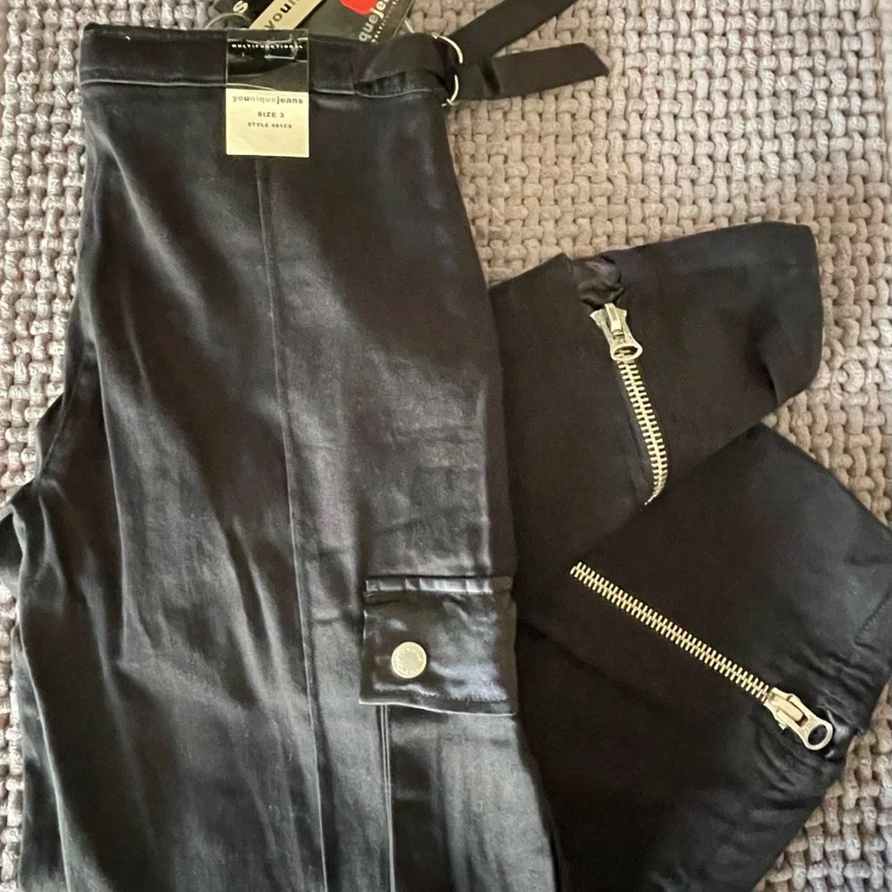 Younique Multifunktional Brand/Style Cargo Silver Zipper Pants - Picture 3 of 10